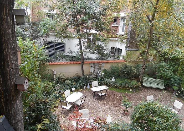 Hotel De L'Avre Parigi